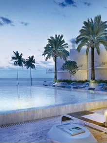 Turnberry Ocean Club Residences Pool Lifestyle